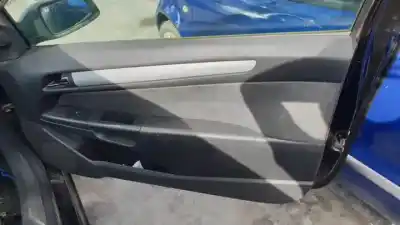 Здавання транспортного засобу opel astra gtc z17dth року 2005 потужний 