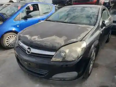 Здавання транспортного засобу opel astra gtc z17dth року 2005 потужний 