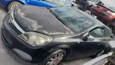 Здавання транспортного засобу opel astra gtc z17dth року 2005 потужний 