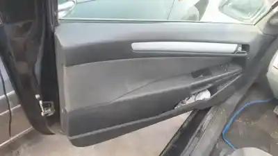 Здавання транспортного засобу opel astra gtc z17dth року 2005 потужний 