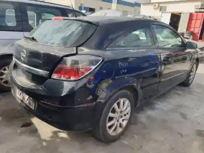 Здавання транспортного засобу opel astra gtc z17dth року 2005 потужний 