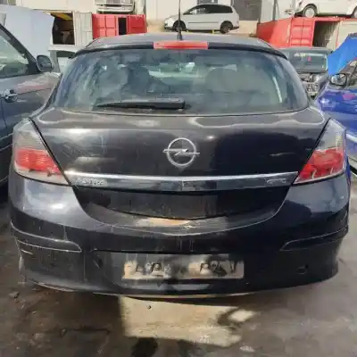 Здавання транспортного засобу opel astra gtc z17dth року 2005 потужний 