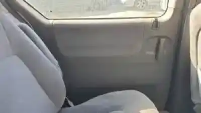 Veículo de Sucata kia carnival d/j3 do ano 2000 alimentado 