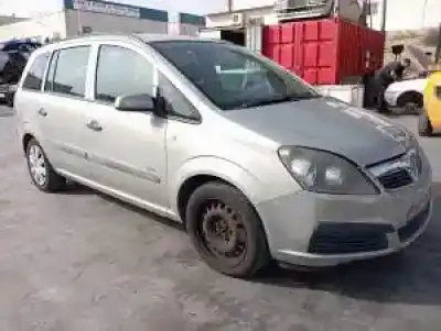 Veicolo di demolizione opel zafira b z16xe1 dell'anno 2008 alimentato 