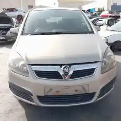 Veicolo di demolizione opel zafira b z16xe1 dell'anno 2008 alimentato 