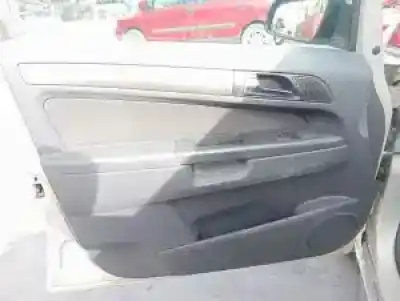 Veicolo di demolizione opel zafira b z16xe1 dell'anno 2008 alimentato 