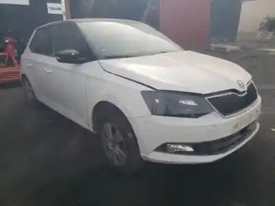 Veículo de Sucata skoda fabia combi (nj5) cus do ano 2014 alimentado  Veículo de Sucata skoda fabia combi (nj5) cus do ano 2014 alimentado