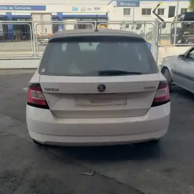 Veículo de Sucata skoda fabia combi (nj5) cus do ano 2014 alimentado  Veículo de Sucata skoda fabia combi (nj5) cus do ano 2014 alimentado