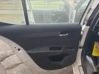 Veículo de Sucata skoda fabia combi (nj5) cus do ano 2014 alimentado  Veículo de Sucata skoda fabia combi (nj5) cus do ano 2014 alimentado