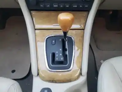 Здавання транспортного засобу jaguar x-type i (x400) 2.5 v6 a las 4 ruedas року 2001 потужний 