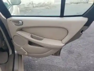 Здавання транспортного засобу jaguar x-type i (x400) 2.5 v6 a las 4 ruedas року 2001 потужний 