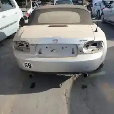 Scrapping Vehicle mazda mx-5 (nc) lf of the year 2005 powered 