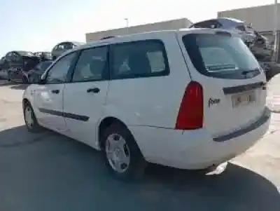 Veículo de Sucata ford focus turnier (cak) c9db do ano 1998 alimentado 