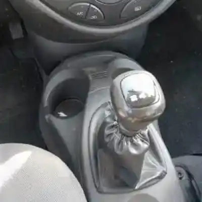 Veículo de Sucata ford focus turnier (cak) c9db do ano 1998 alimentado 