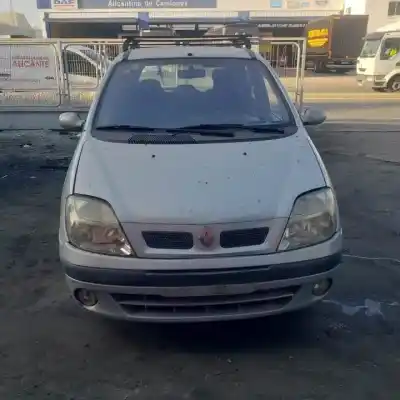 Scrapping Vehicle renault scenic (ja..) f9q744 of the year 2002 powered 