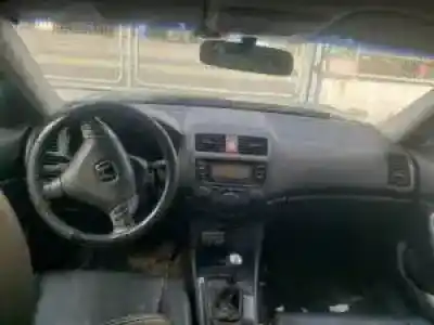 Veículo de Sucata honda accord tourer (cn/cm) n22a1 do ano 2003 alimentado 