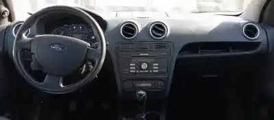 Veículo de Sucata ford fusion (cbk) fxja do ano 2006 alimentado 