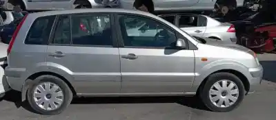 Veículo de Sucata ford fusion (cbk) fxja do ano 2006 alimentado 