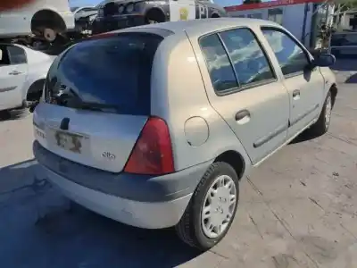 Scrapping Vehicle renault clio ii fase i (b/cbo) d7f720 of the year 2000 powered 
