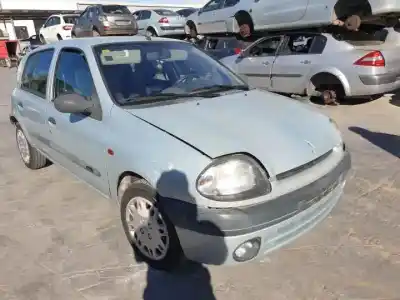Scrapping Vehicle renault clio ii fase i (b/cbo) d7f720 of the year 2000 powered 