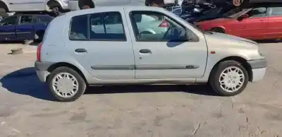 Scrapping Vehicle renault clio ii fase i (b/cbo) d7f720 of the year 2000 powered 