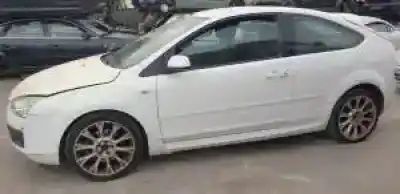 Veículo de Sucata ford focus berlina (cap) q6da do ano 2004 alimentado 
