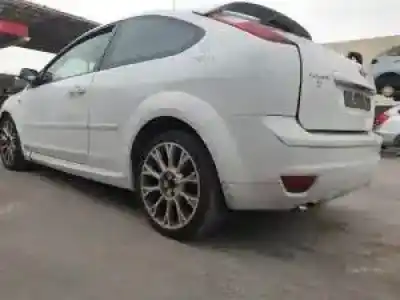 Veículo de Sucata ford focus berlina (cap) q6da do ano 2004 alimentado 