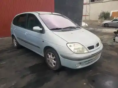 Scrapping Vehicle renault scenic (ja..) f9q732 of the year 2001 powered 