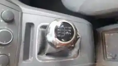 Veicolo di demolizione opel zafira b d-z19dt dell'anno 2005 alimentato 