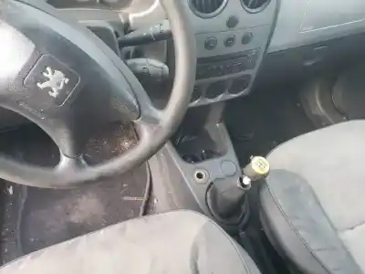 Scrapping Vehicle peugeot partner (s2) d-9hw of the year 2008 powered 