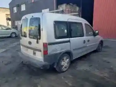 Veículo de Sucata opel combo y17dtl do ano 2002 alimentado 