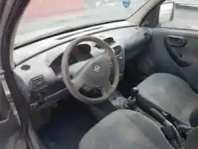 Veículo de Sucata opel combo y17dtl do ano 2002 alimentado 