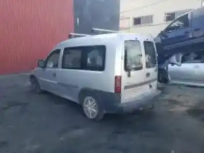 Veículo de Sucata opel combo y17dtl do ano 2002 alimentado 