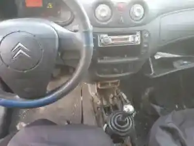 Veículo de Sucata citroen c3 hfx(tu1jp) do ano 2003 alimentado 