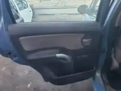 Veículo de Sucata citroen c3 hfx(tu1jp) do ano 2003 alimentado 