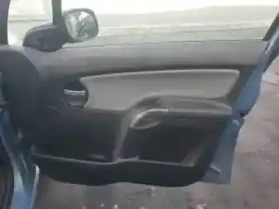 Veículo de Sucata citroen c3 hfx(tu1jp) do ano 2003 alimentado 