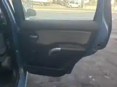 Veículo de Sucata citroen c3 hfx(tu1jp) do ano 2003 alimentado 