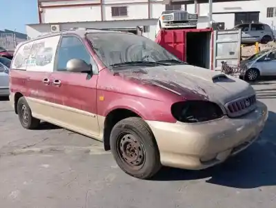 Veículo de Sucata kia carnival d/j3 do ano 2000 alimentado 