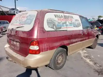 Veículo de Sucata kia carnival d/j3 do ano 2000 alimentado 