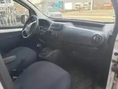 Véhicule à la ferraille citroen nemo (vu) fhy de l'année 2016 alimenté 