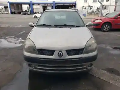 Scrapping Vehicle renault clio ii fase ii (b/cb0) g-d4f712 of the year 2001 powered 
