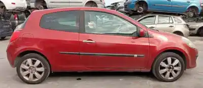 Veículo de Sucata renault clio iii m4r700 do ano 2006 alimentado 