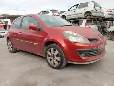 Veículo de Sucata renault clio iii m4r700 do ano 2006 alimentado 