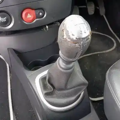 Veículo de Sucata renault clio iii m4r700 do ano 2006 alimentado 