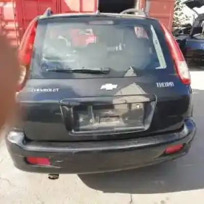 Sloopvoertuig chevrolet tacuma monospace (u100) 2.0 van het jaar 2004 aangedreven 