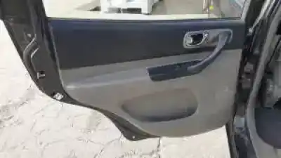 Sloopvoertuig chevrolet tacuma monospace (u100) 2.0 van het jaar 2004 aangedreven 