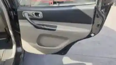 Sloopvoertuig chevrolet tacuma monospace (u100) 2.0 van het jaar 2004 aangedreven 