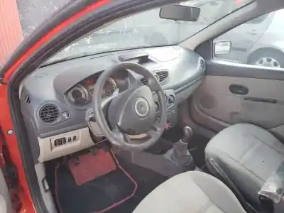 Veículo de Sucata renault clio iii k9k766 do ano 2005 alimentado 