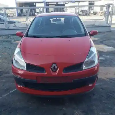 Veículo de Sucata renault clio iii k9k766 do ano 2005 alimentado 