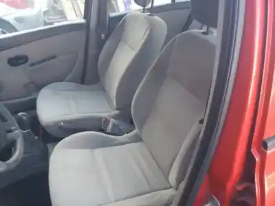 Veículo de Sucata renault clio iii k9k766 do ano 2005 alimentado 